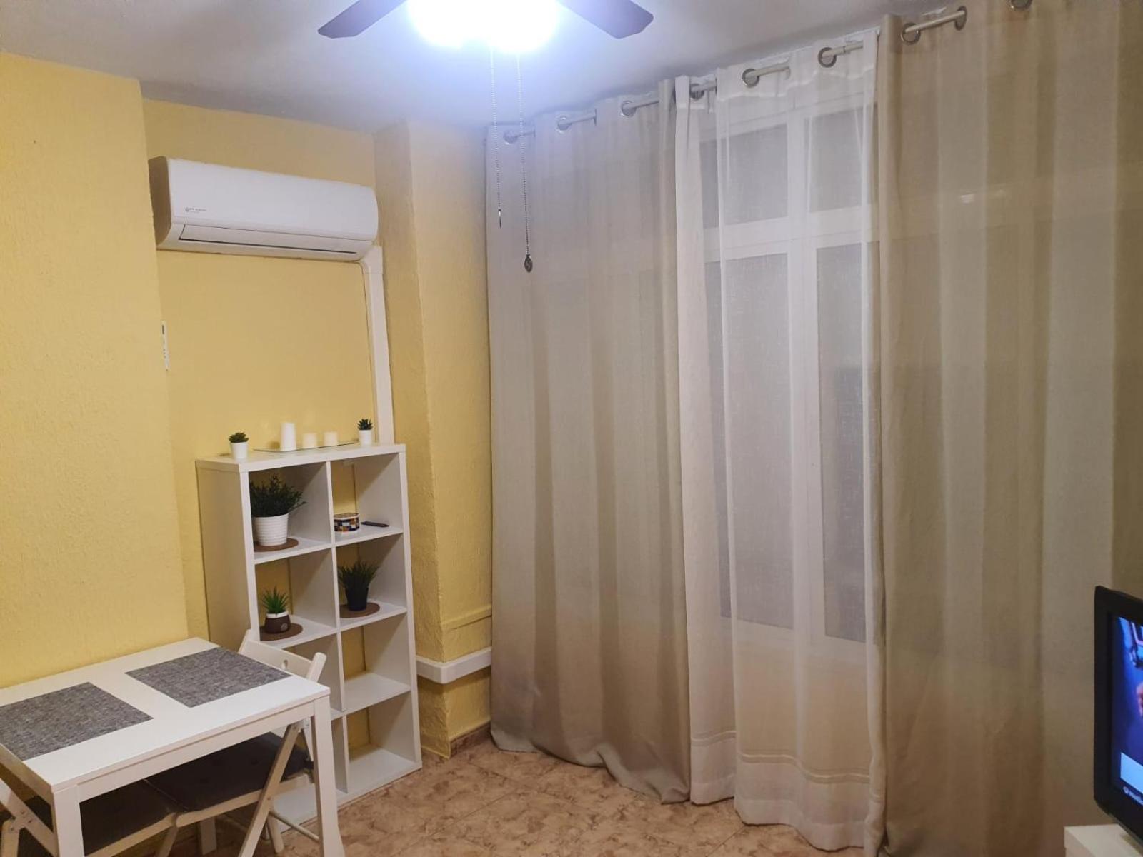 Fantastico Estudio En Torremolinos Malaga. Luaran gambar