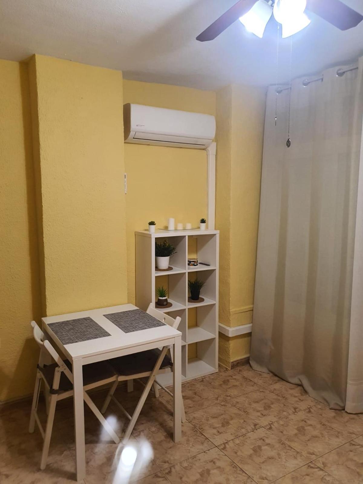 Fantastico Estudio En Torremolinos Malaga. Luaran gambar